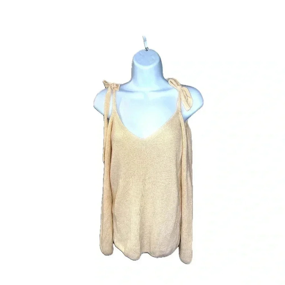 Silk/wool Cream colored cold shoulder gorgeous sweater